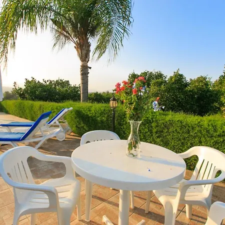 Villa Bougainvillea